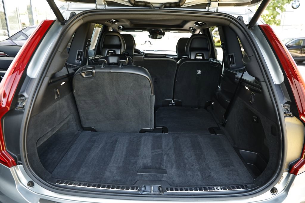 Used 2019 Volvo XC90 T5 R-Design w/ Advanced Package AWD/4WD image 29