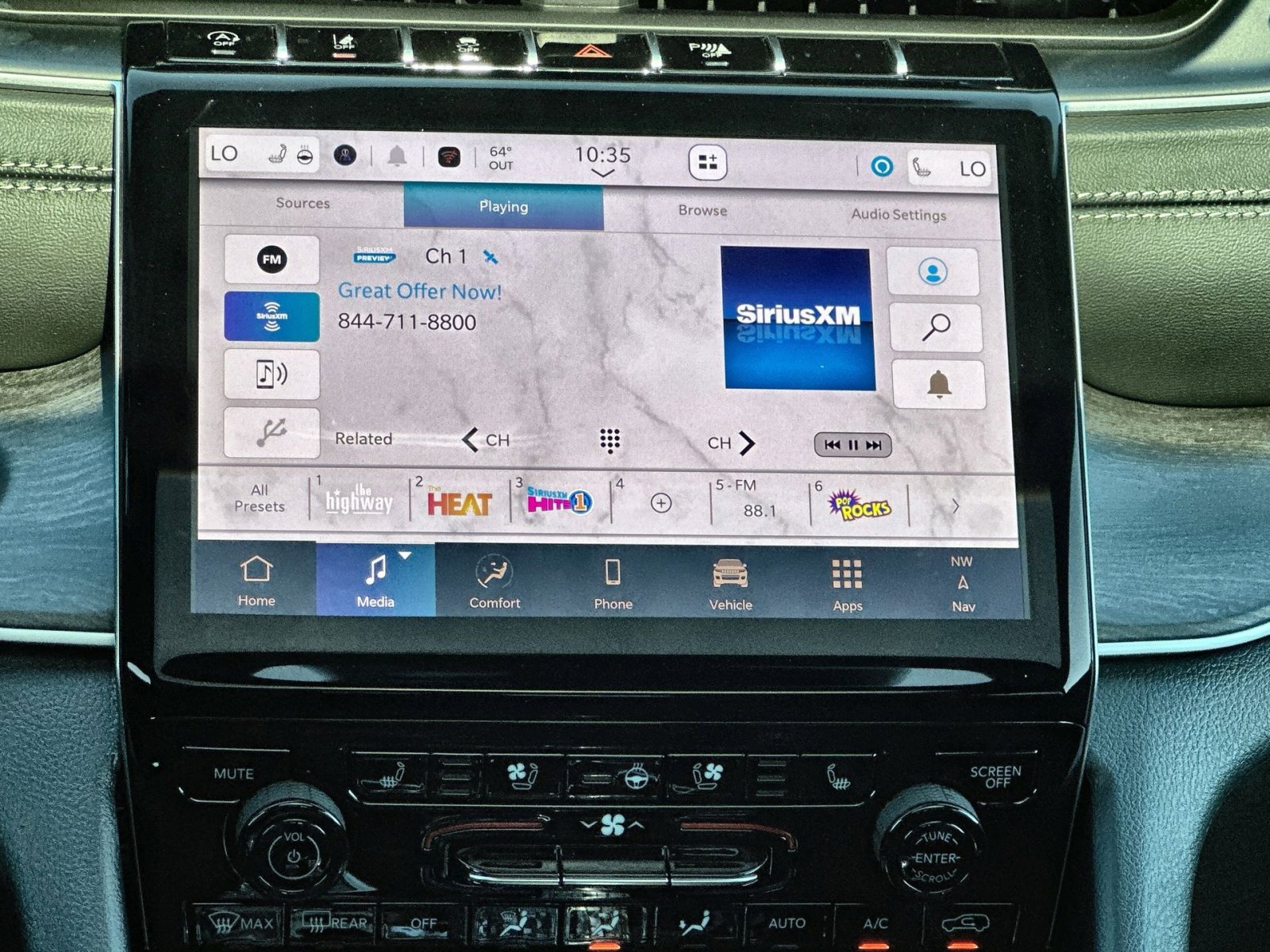 New 2025 Jeep Grand Cherokee Limited w/ Luxury Tech Group II image 18