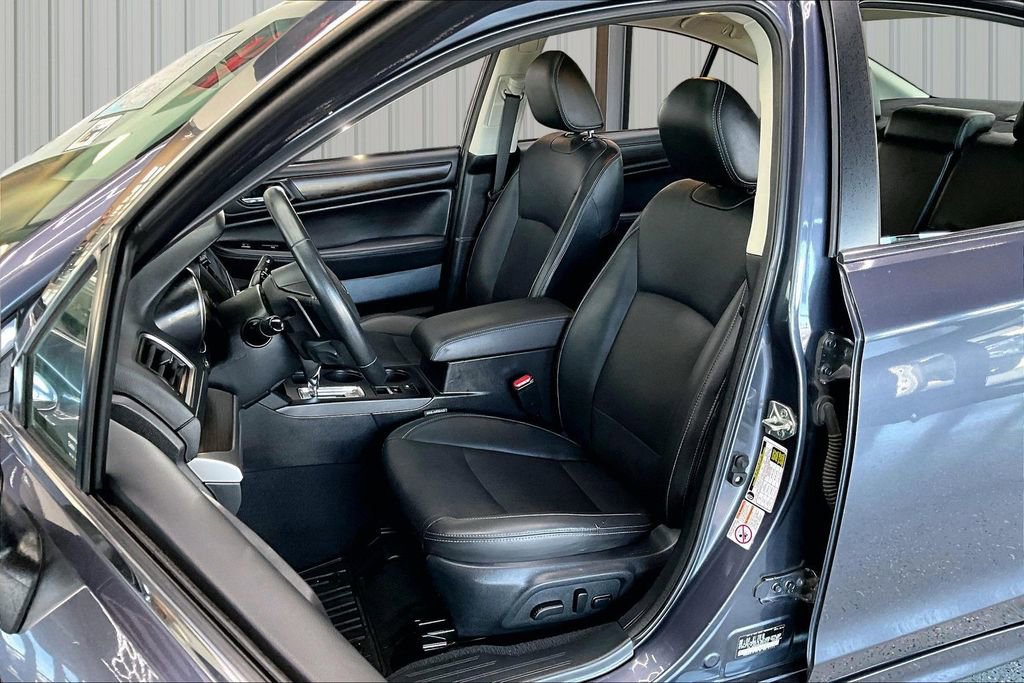 Used 2017 Subaru Legacy 2.5i Limited AWD/4WD image 21