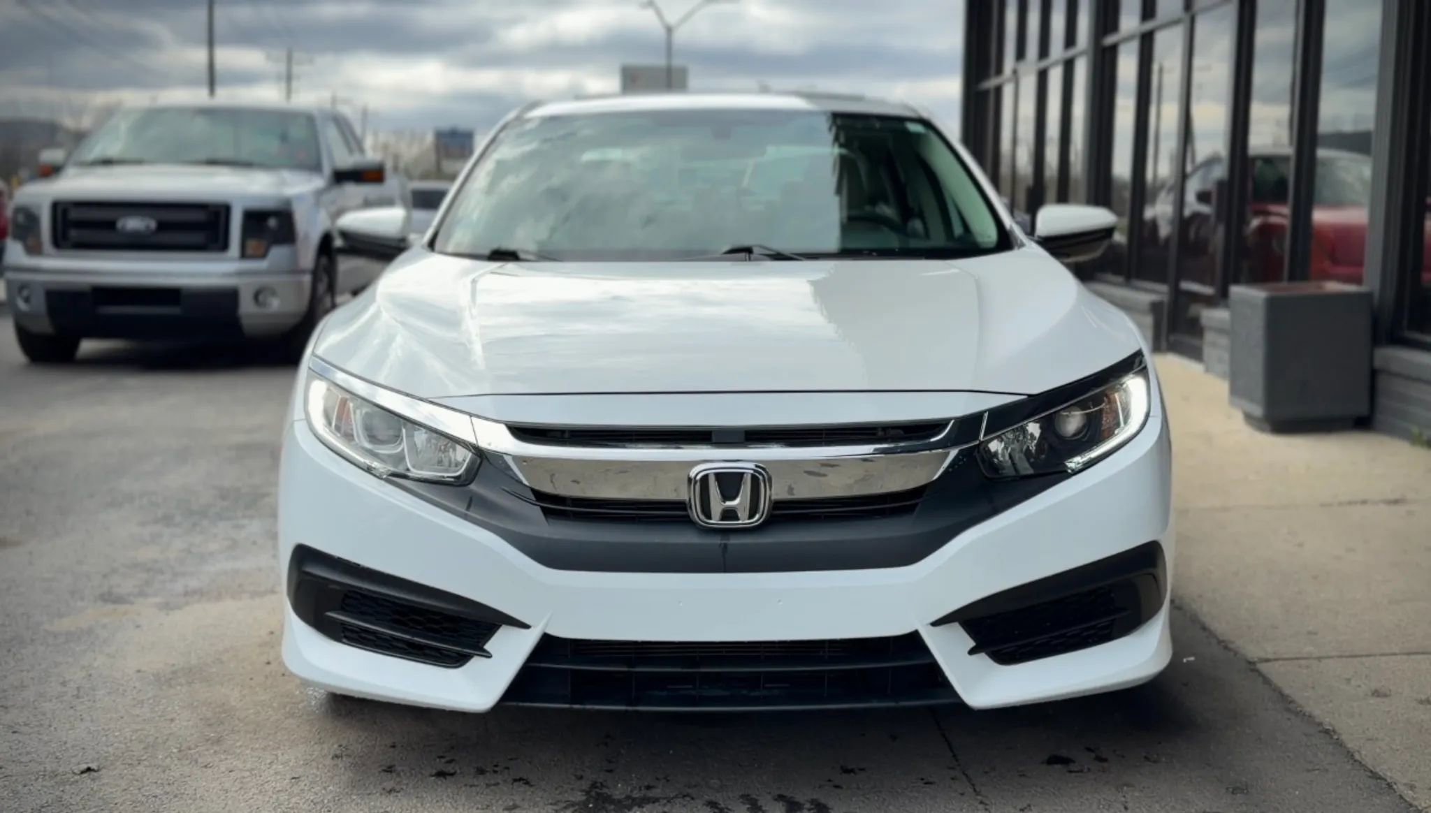 Used 2018 Honda Civic EX image 6
