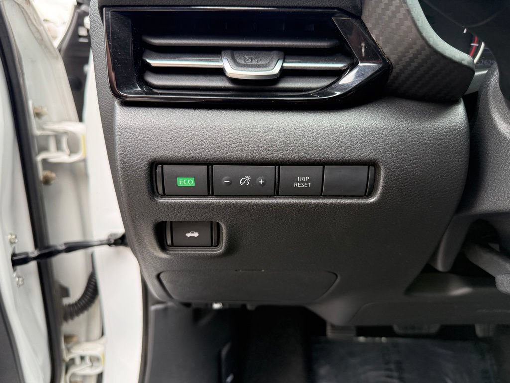 Used 2021 Nissan Sentra SR FWD image 7