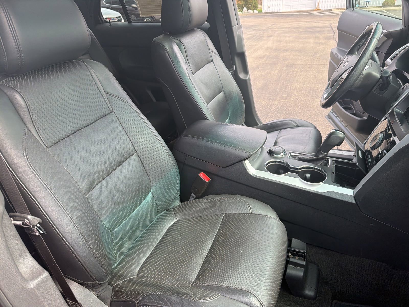 Used 2015 Ford Explorer Limited w/ Equipment Group 301A image 32