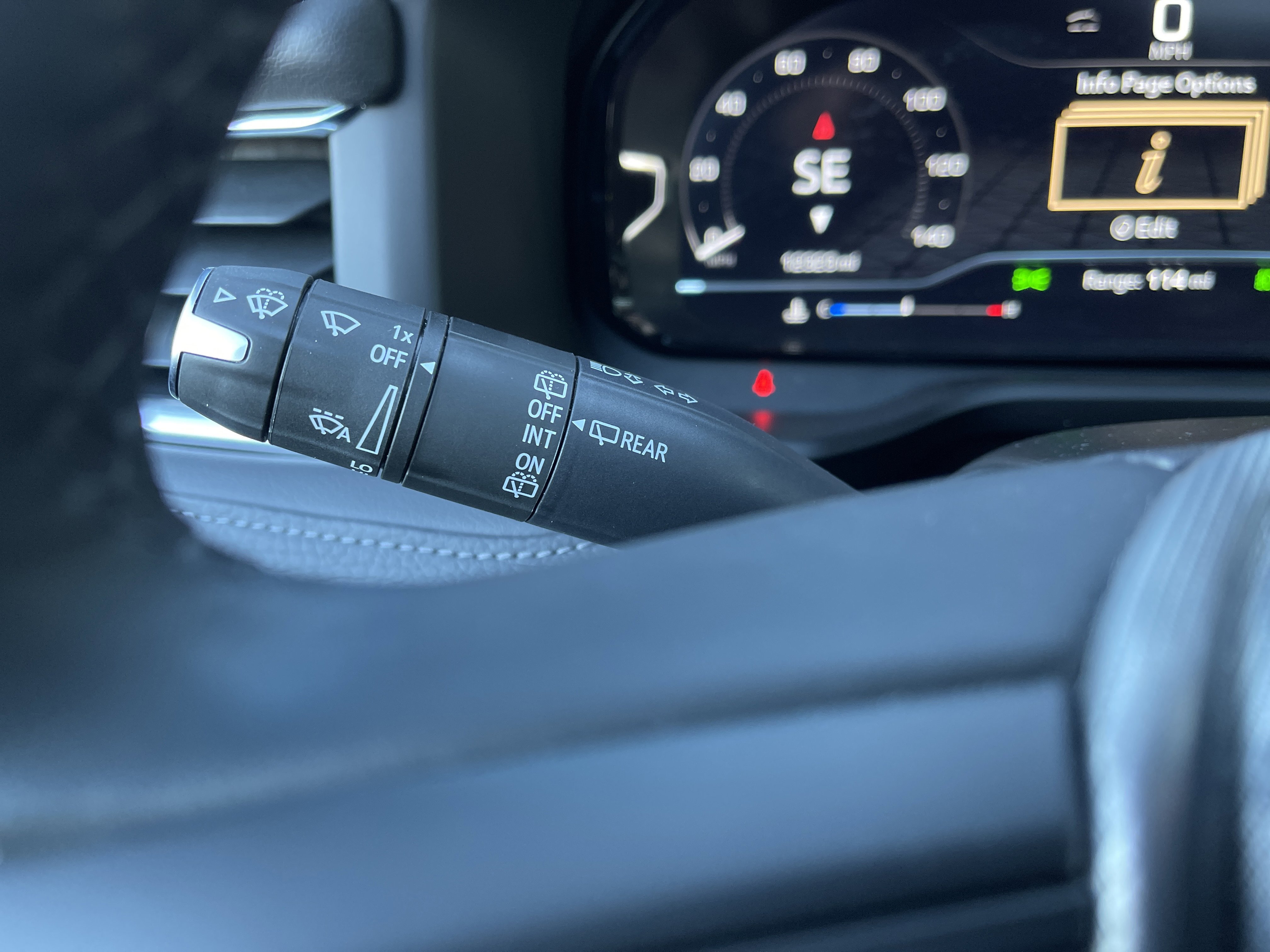 Used 2024 GMC Yukon Denali w/ Max Trailering Package image 23