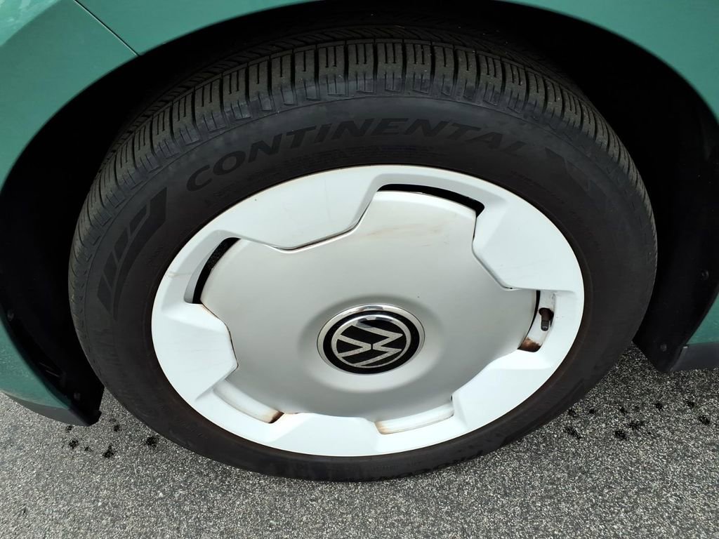 Used 2025 Volkswagen ID. Buzz 1st Edition AWD/4WD image 10