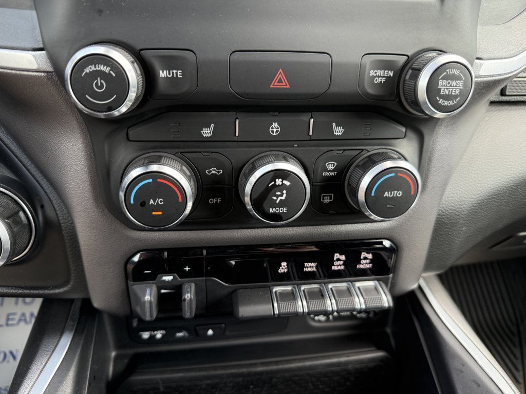 Used 2019 RAM 1500 Big Horn AWD/4WD image 26