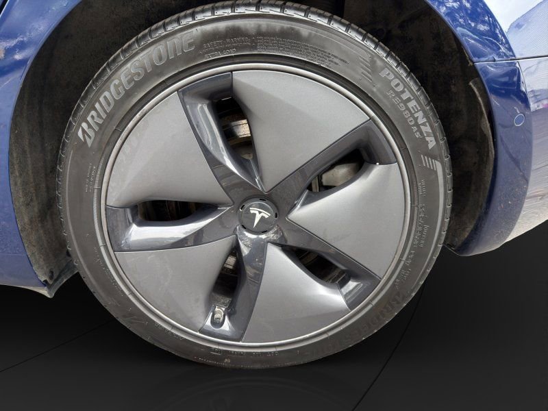 Used 2018 Tesla Model 3 Long Range image 22