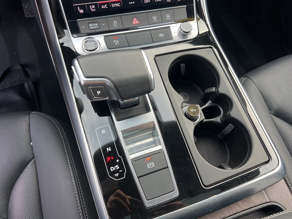 Used 2022 Audi Q8 Premium Plus w/ Premium Plus Package image 17