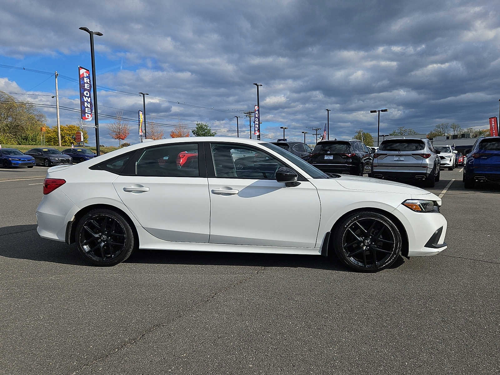 Used 2023 Honda Civic Sport image 8