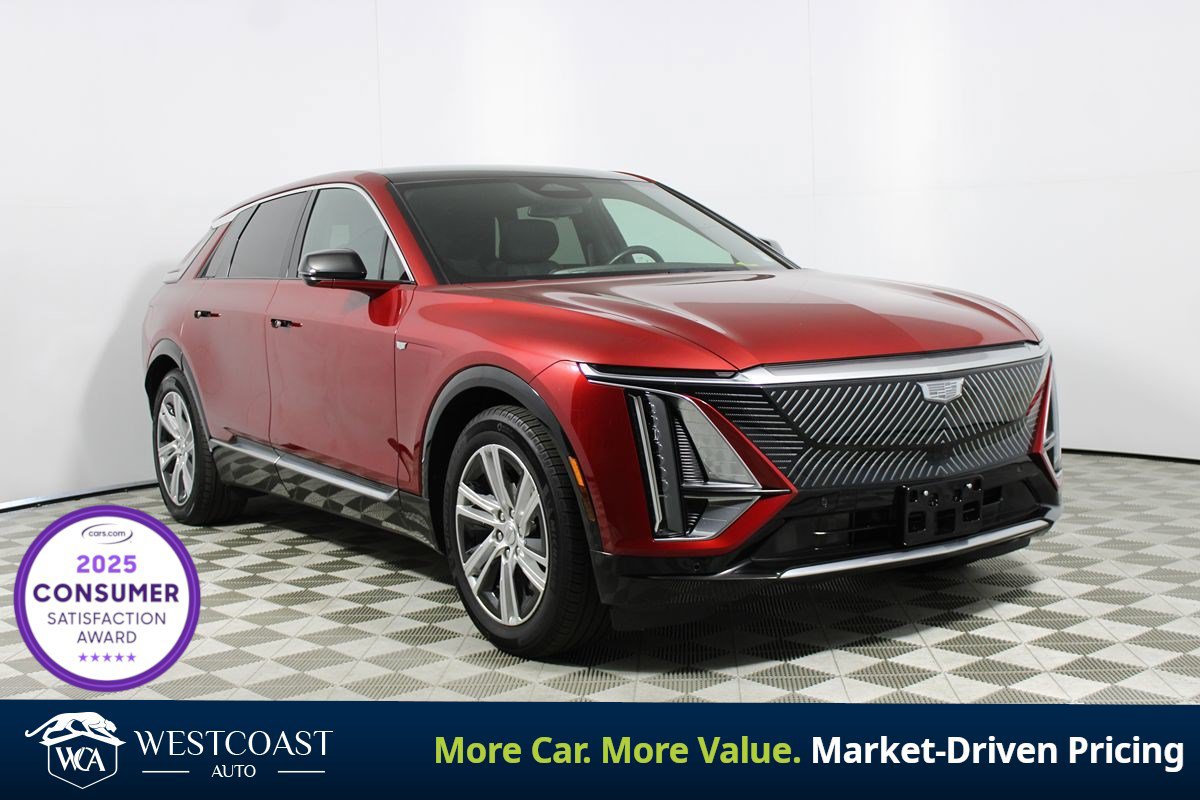 Used 2024 Cadillac Lyriq Tech RWD image 1