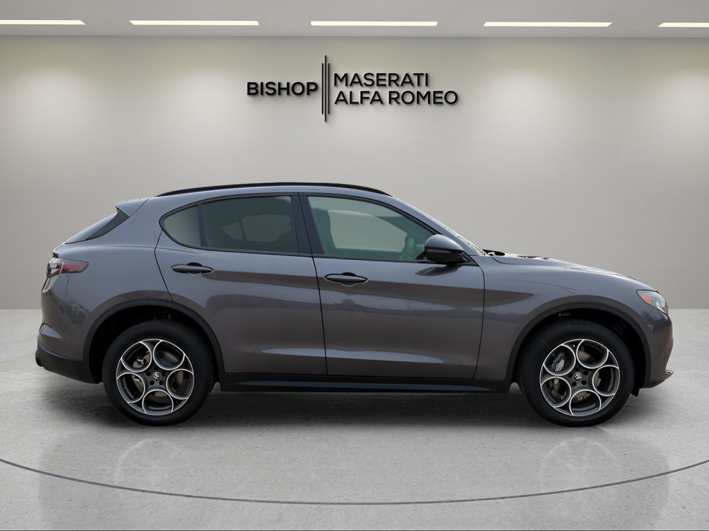 New 2026 Alfa Romeo Stelvio Sprint w/ Convenience Package AWD/4WD image 8