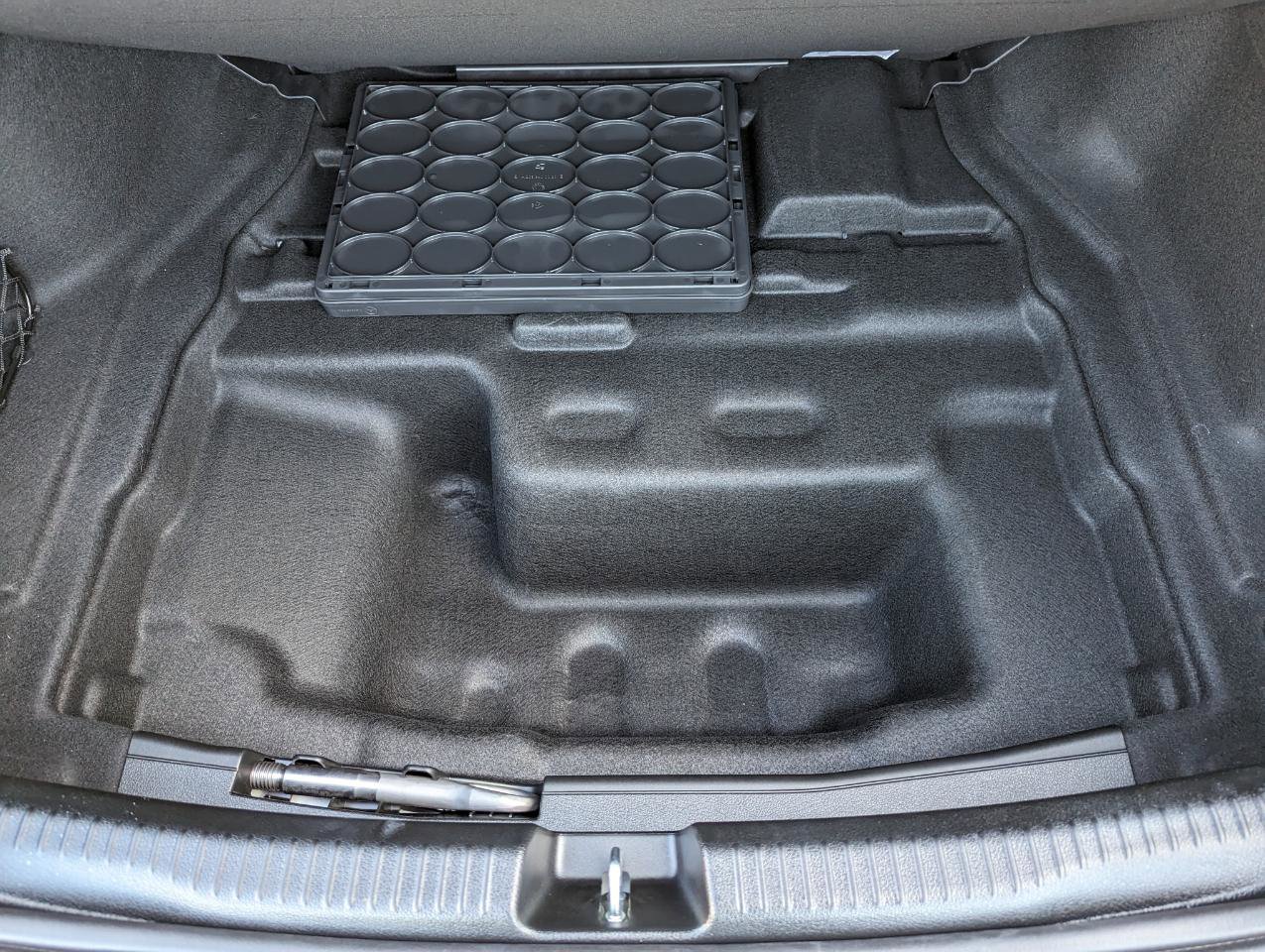 Used 2024 Mercedes-Benz C 300 4MATIC Sedan image 44