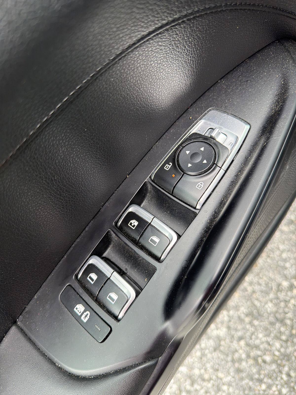 Used 2025 Kia K5 LXS FWD image 9