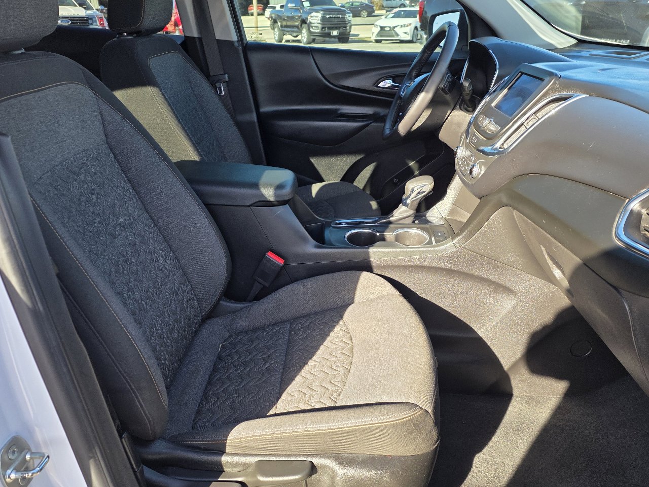 Used 2022 Chevrolet Equinox LT image 17