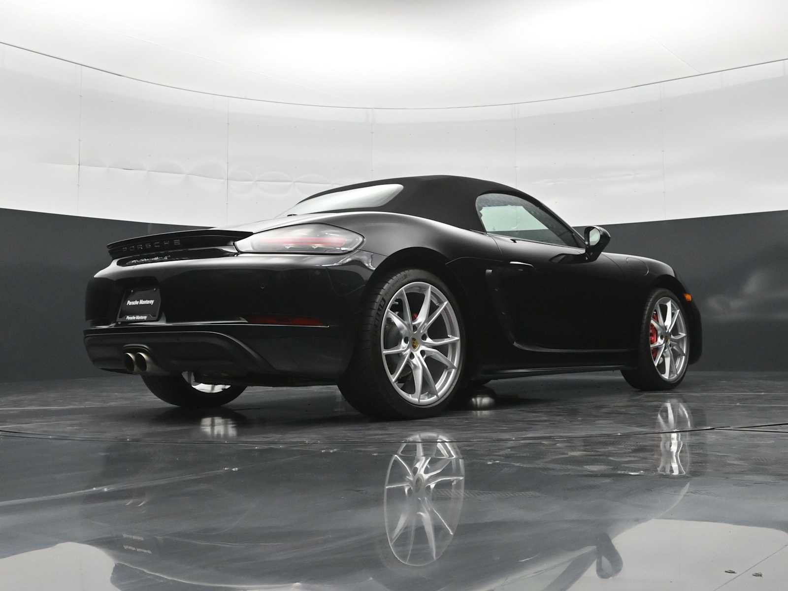 Certified 2024 Porsche 718 Boxster S RWD image 35