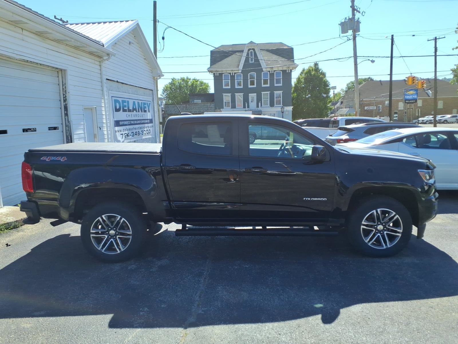 Used 2020 Chevrolet Colorado W/T w/ Custom Special Edition AWD/4WD image 4