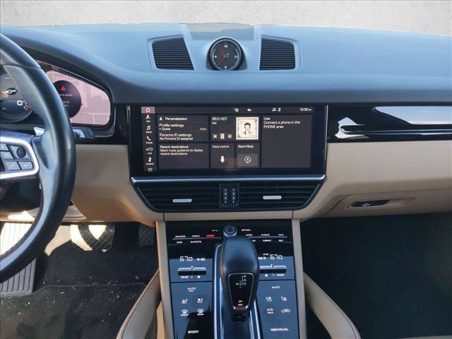 Used 2021 Porsche Cayenne AWD/4WD image 11