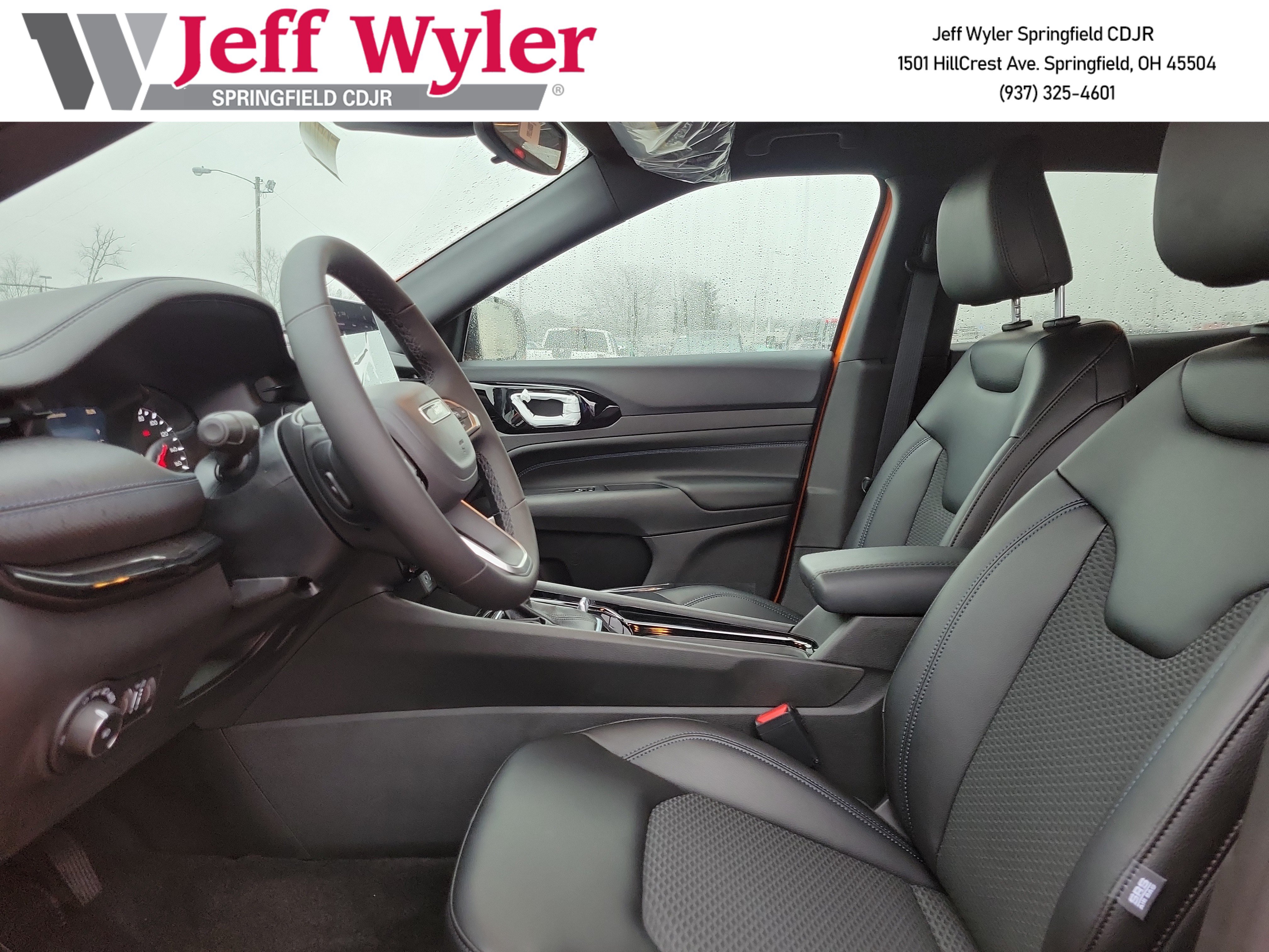 New 2026 Jeep Compass Latitude AWD/4WD image 15