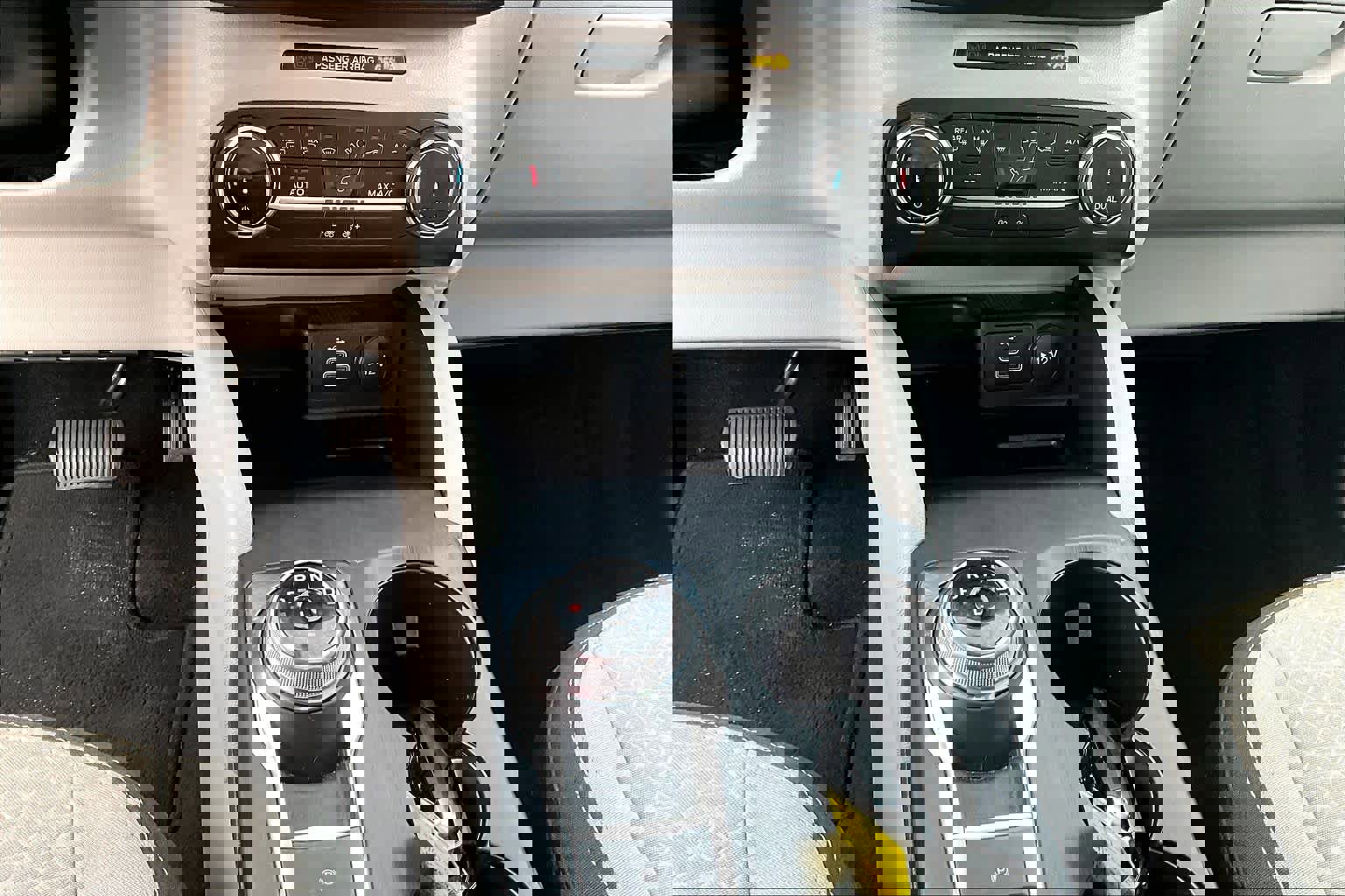 Used 2024 Ford Escape Active image 30