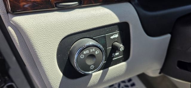 Used 2012 Chevrolet Impala LT FWD image 16