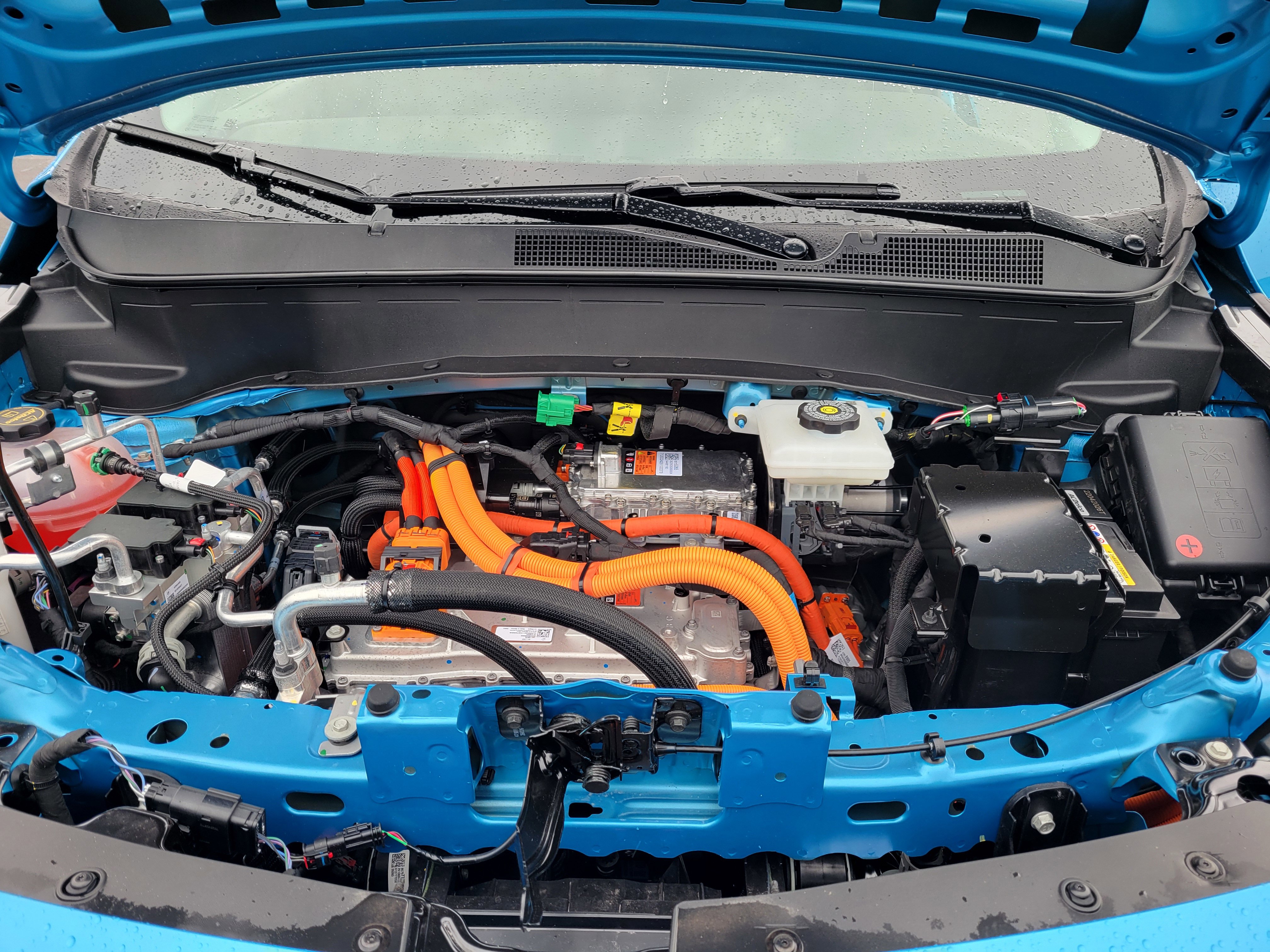 New 2027 Chevrolet Bolt LT FWD image 12