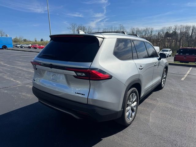 Used 2024 Toyota Grand Highlander Limited image 3
