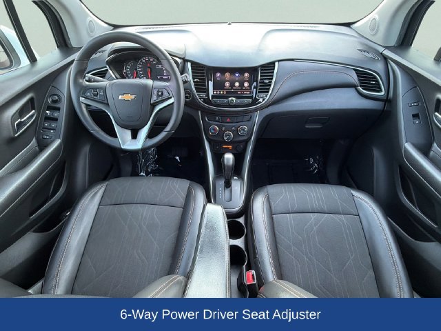 Certified 2020 Chevrolet Trax LT w/ LT Convenience Package FWD image 27