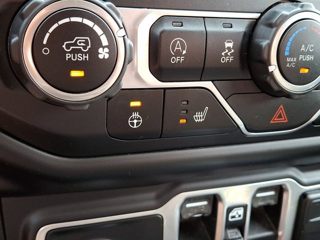 Certified 2018 Jeep Wrangler Unlimited Sport S AWD/4WD image 29