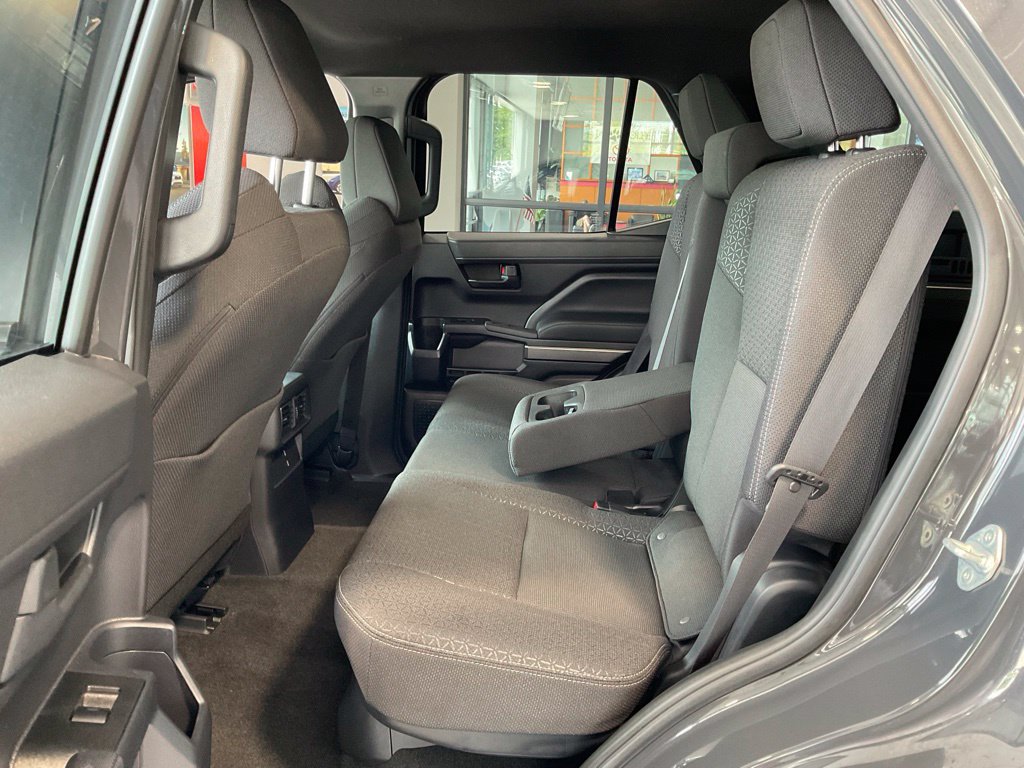 Certified 2025 Toyota 4Runner SR5 AWD/4WD image 21