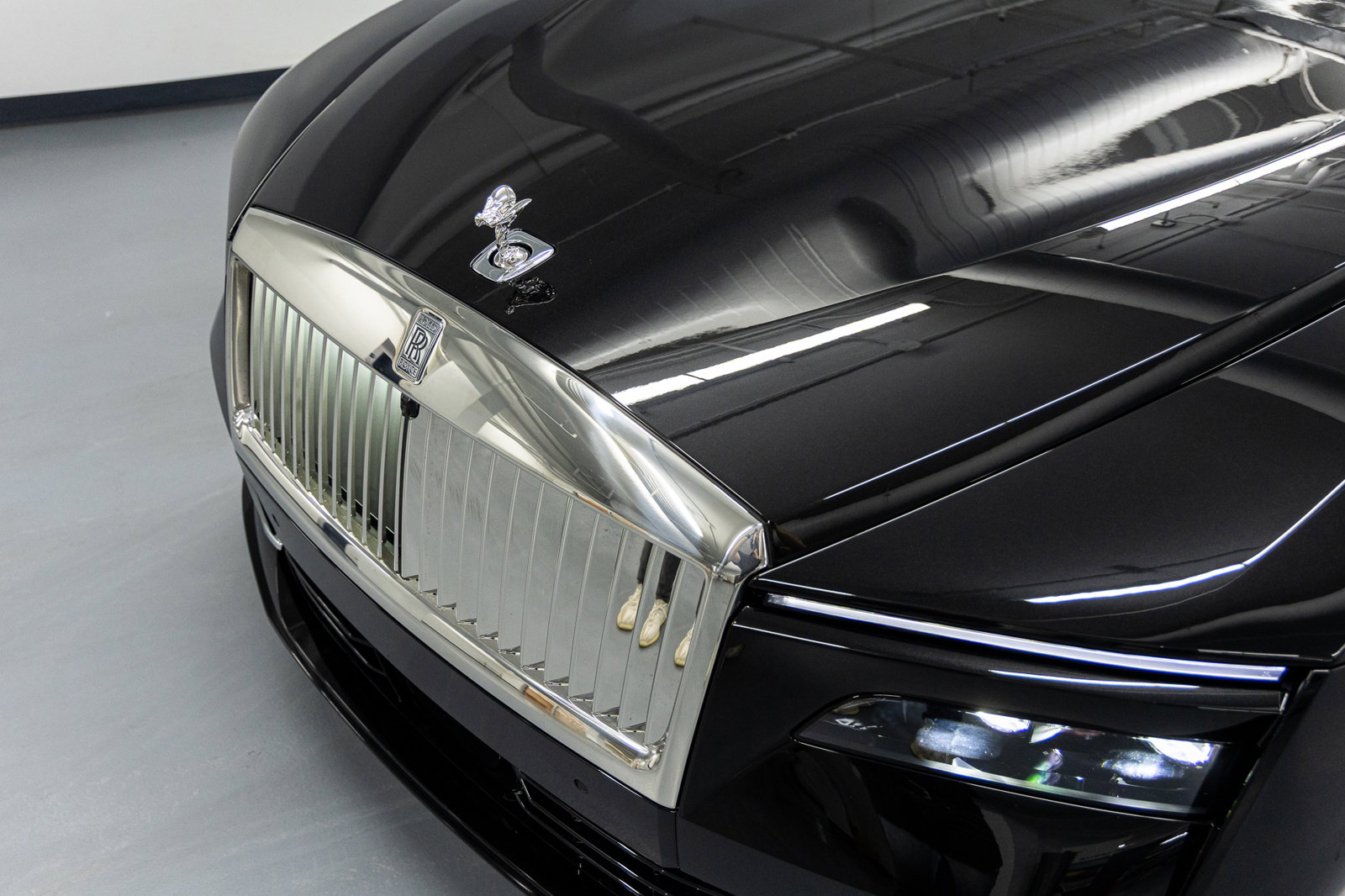 New 2026 Rolls-Royce Spectre image 12