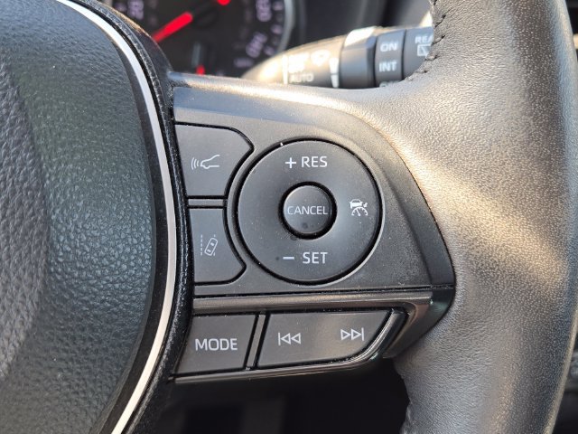 Used 2021 Toyota RAV4 XLE w/ Convenience Package AWD/4WD image 21