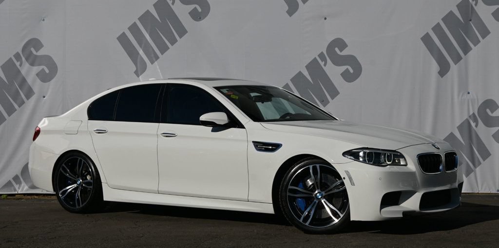 Used 2015 BMW M5 RWD image 3