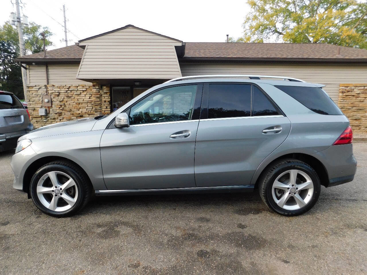 Used 2016 Mercedes-Benz GLE 300d 4MATIC image 7