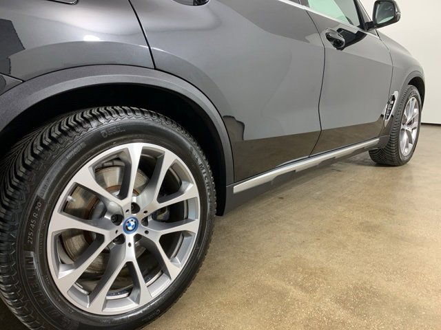 Used 2024 BMW X5 xDrive50e w/ Premium Package image 9
