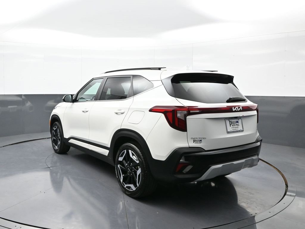 Certified 2025 Kia Seltos SX w/ SX Sunroof Package image 8