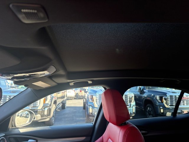 Used 2024 Alfa Romeo Stelvio Veloce image 24