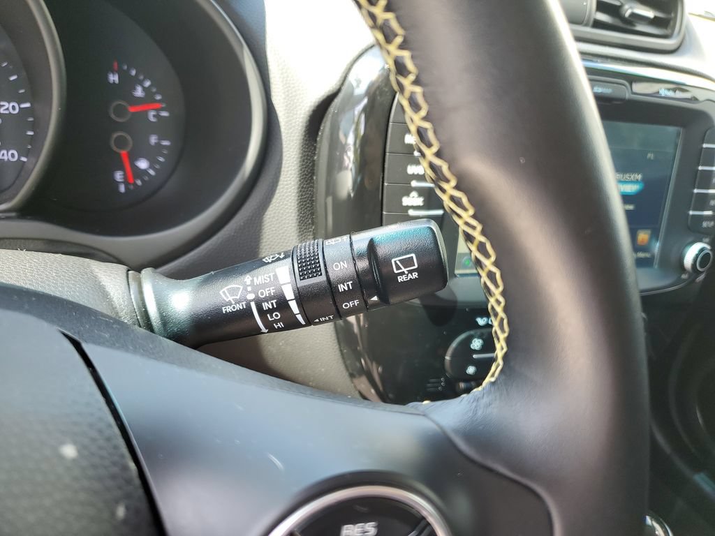 Used 2015 Kia Soul + w/ Audio Package FWD image 25