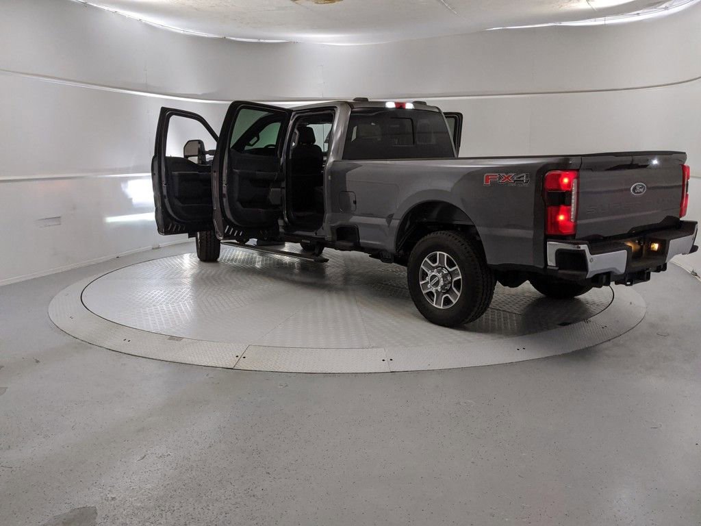 New 2025 Ford F350 Lariat w/ Lariat Ultimate Package image 11