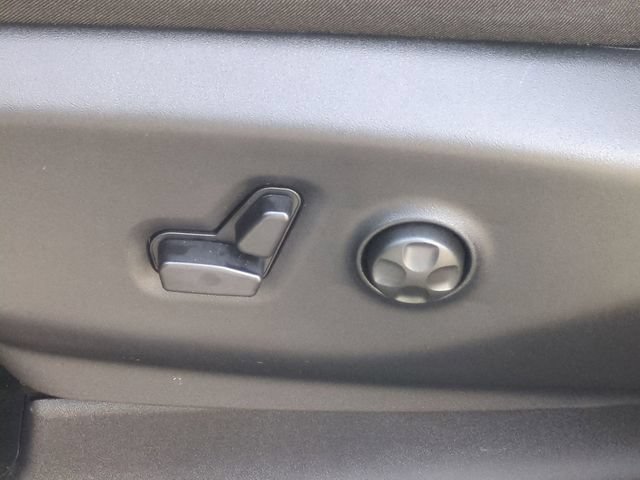 New 2026 Chrysler Pacifica Select FWD image 23