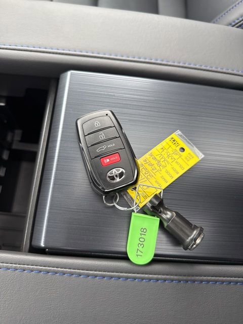 Used 2026 Toyota Sequoia Platinum image 31