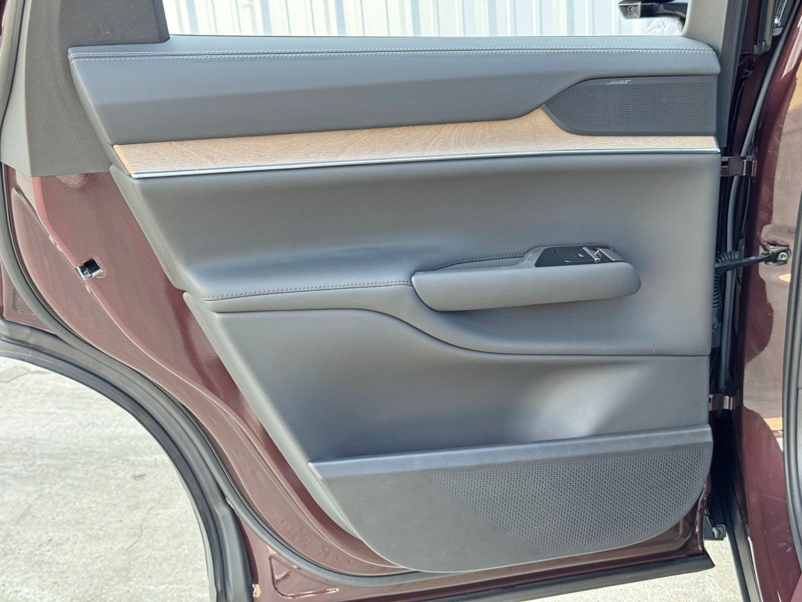 Used 2025 Volvo EX90 Ultra image 46