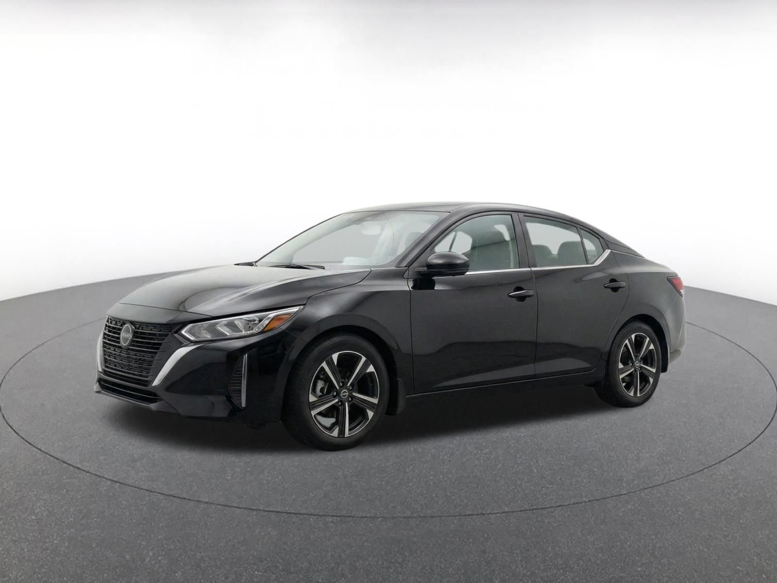Used 2025 Nissan Sentra SV FWD image 3