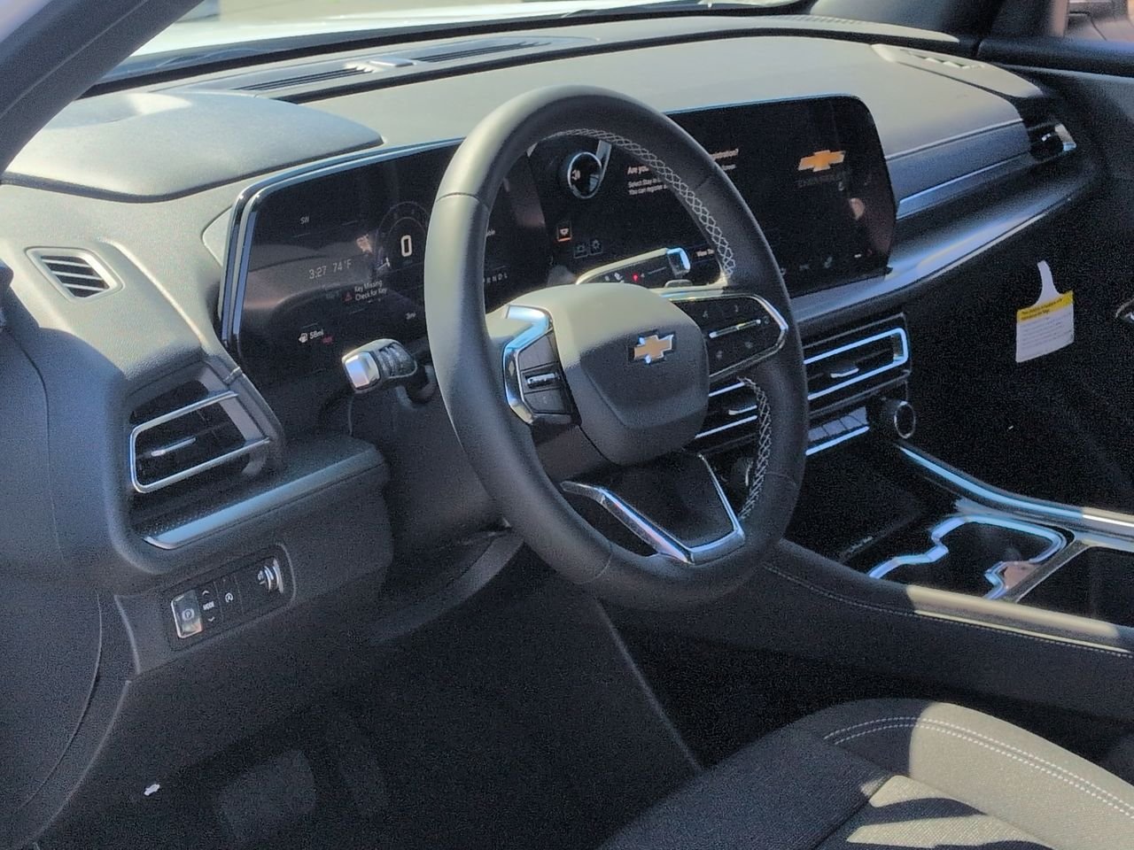 New 2026 Chevrolet Traverse LT w/ Driver Confidence Package FWD image 10