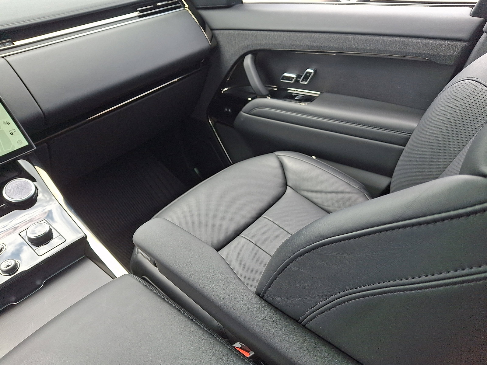 Used 2023 Land Rover Range Rover Sport SE Dynamic AWD/4WD image 15