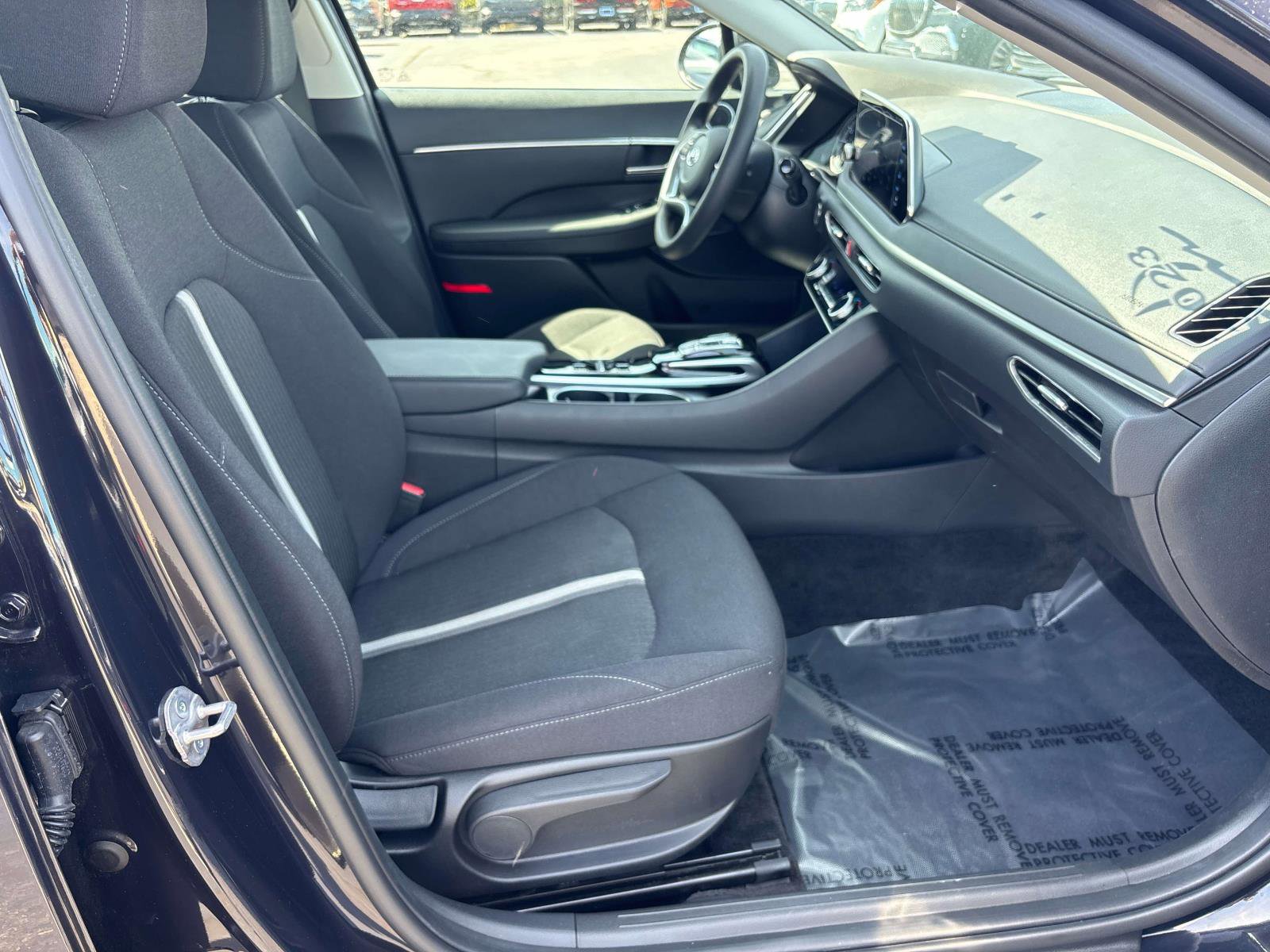 Certified 2023 Hyundai Sonata SEL w/ Preferred Accessory Package FWD image 13