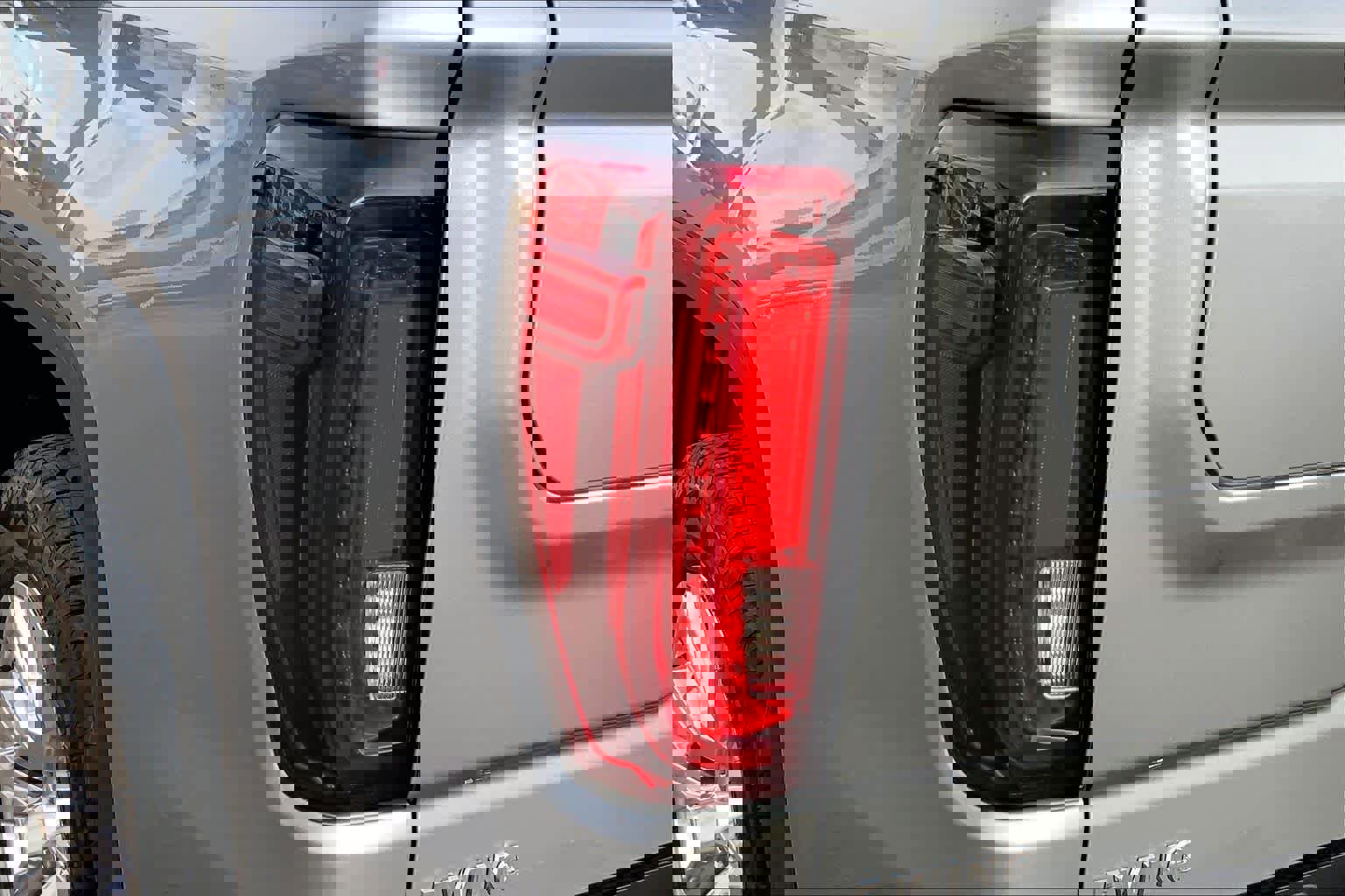 Used 2024 GMC Sierra 1500 Denali w/ Technology Package image 29