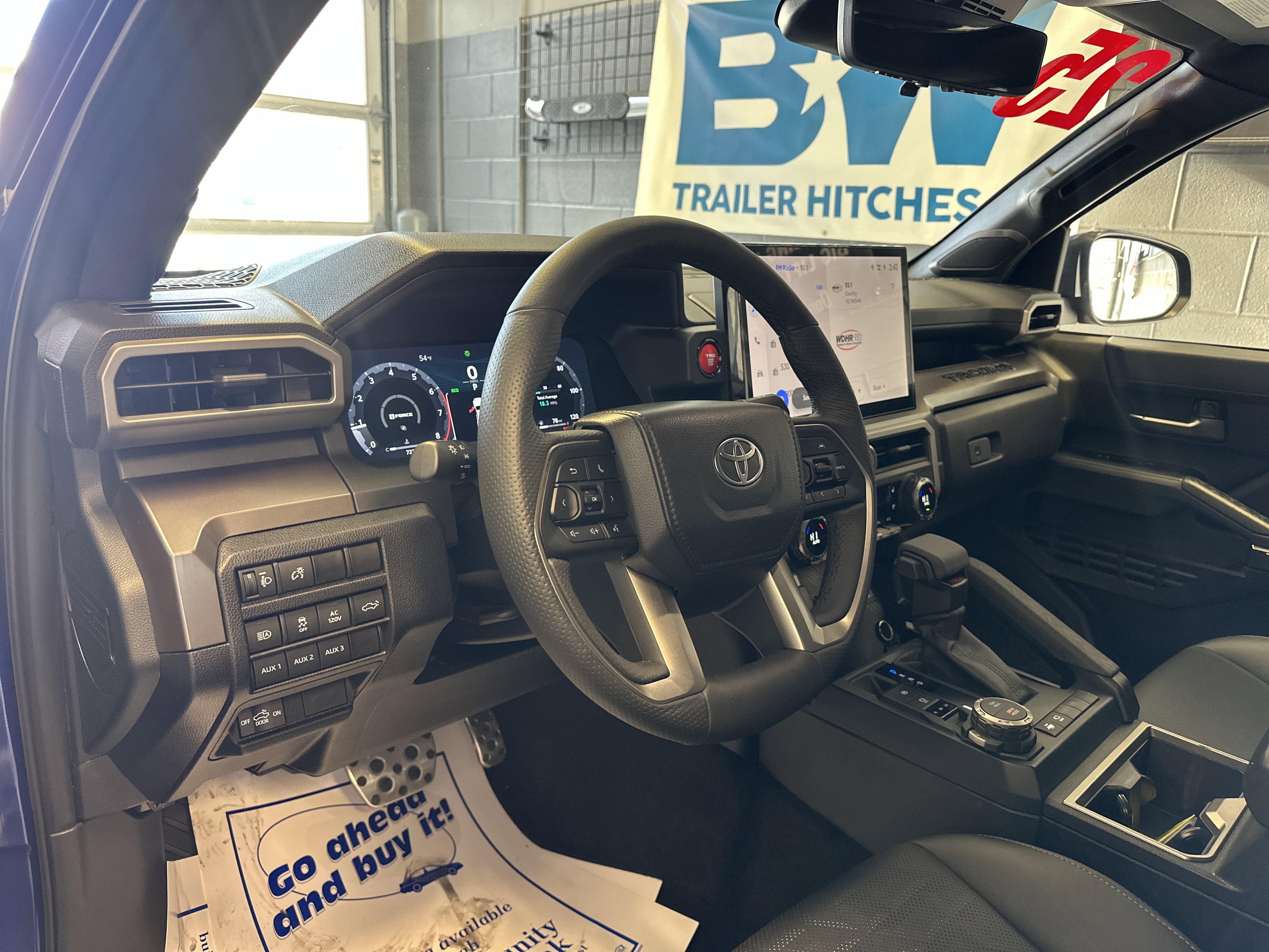 Used 2025 Toyota Tacoma TRD Sport image 17