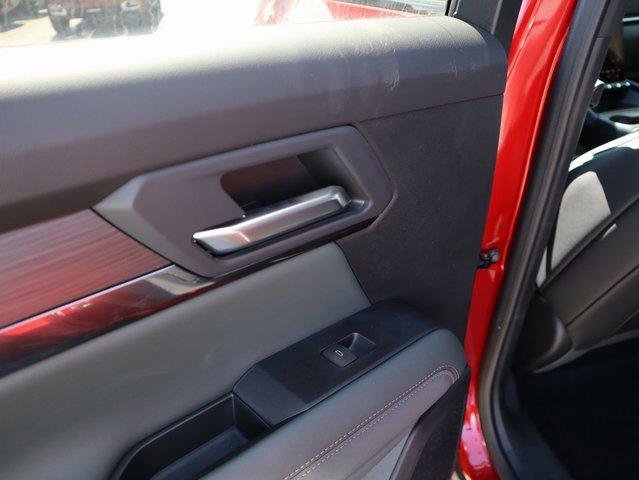 New 2026 GMC Terrain AT4 w/ Convenience Package III image 12