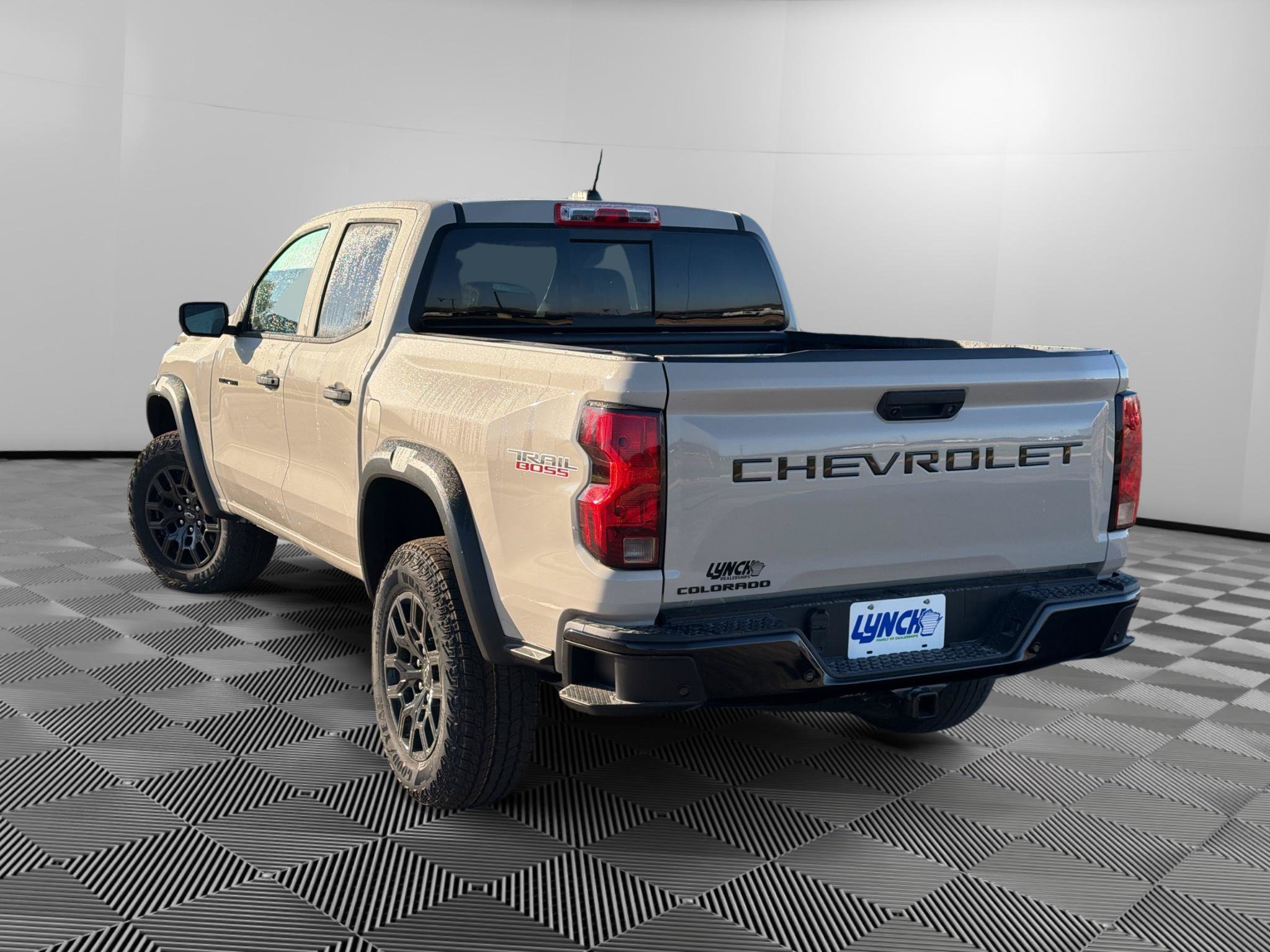 New 2026 Chevrolet Colorado Trail Boss AWD/4WD image 2