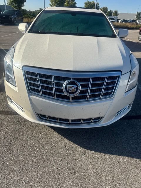 Used 2015 Cadillac XTS Luxury AWD/4WD image 2