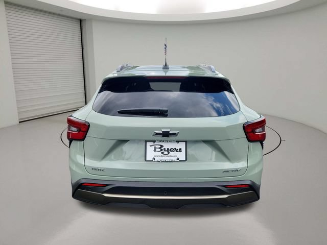 New 2026 Chevrolet Trax ACTIV w/ Sunroof Package FWD image 6